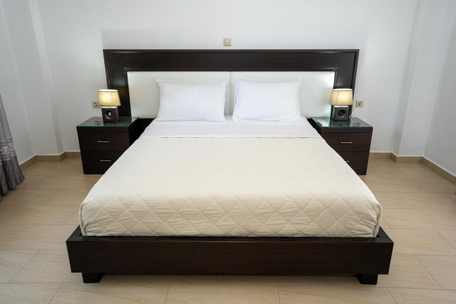 סרנדה Kalasa Hotel מראה חיצוני תמונה